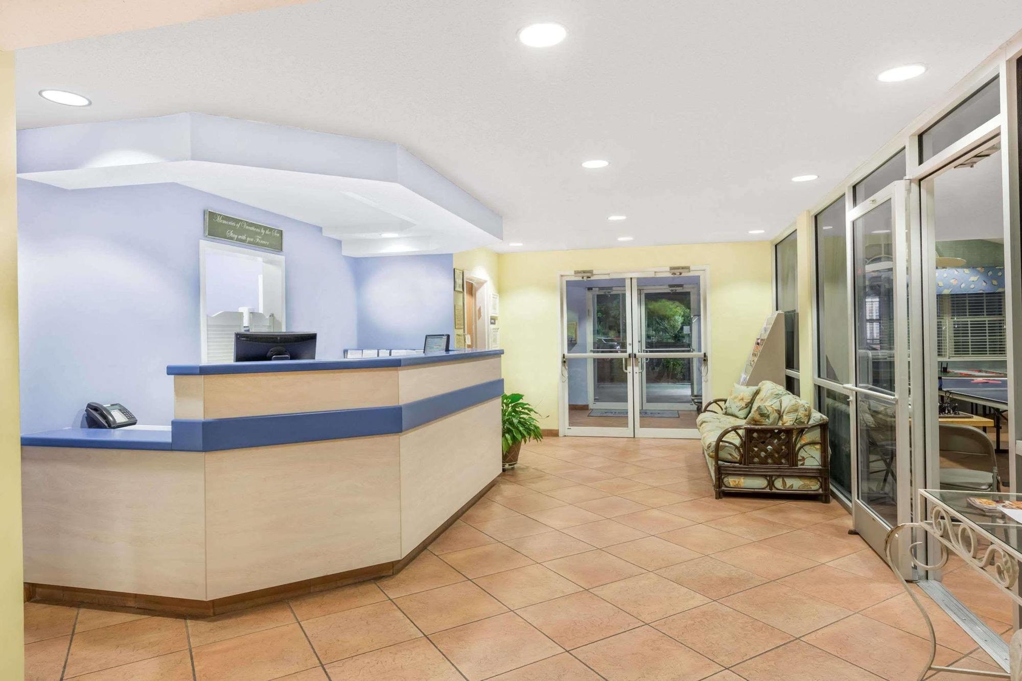 Microtel Inn & Suites By Wyndham Каролина-бич Экстерьер фото