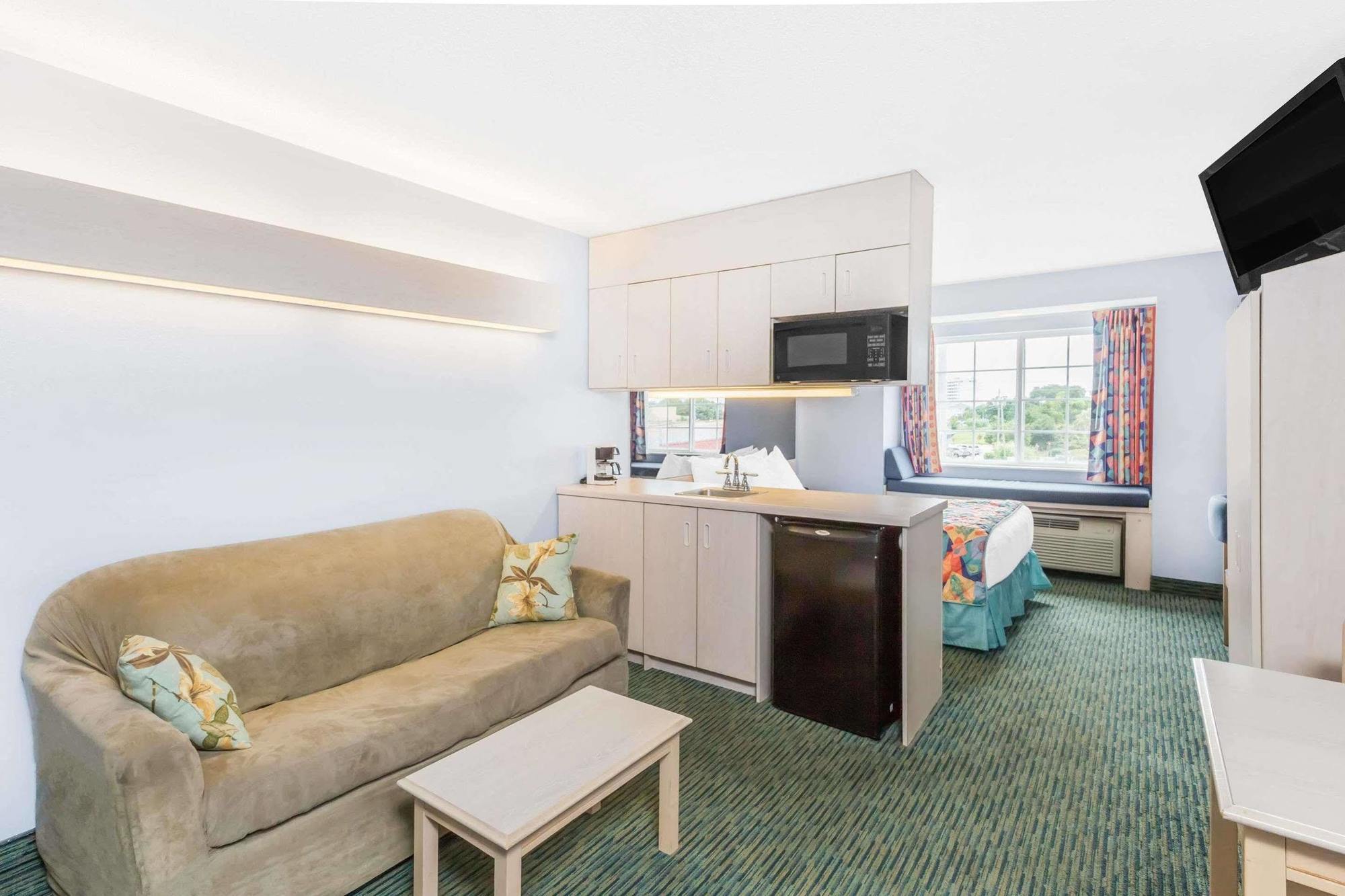 Microtel Inn & Suites By Wyndham Каролина-бич Экстерьер фото
