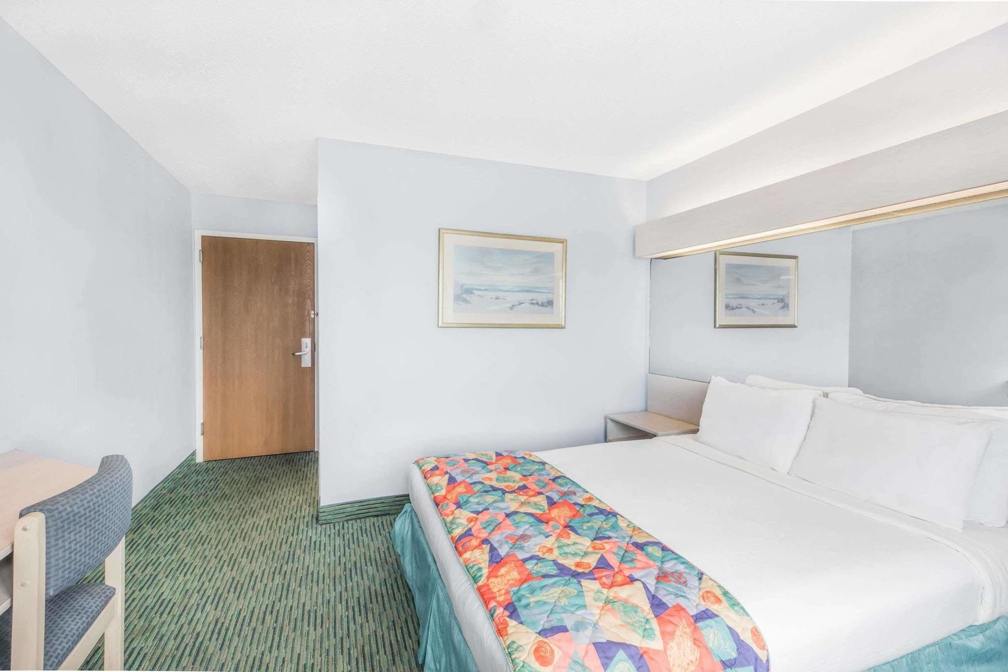 Microtel Inn & Suites By Wyndham Каролина-бич Экстерьер фото