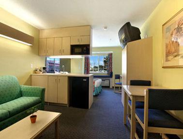Microtel Inn & Suites By Wyndham Каролина-бич Номер фото